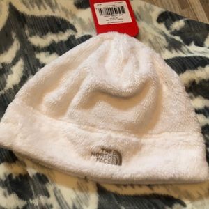 ❄️New White The North Face winter hat ❄️